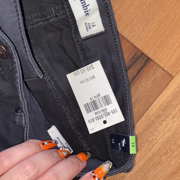 NWT | ABERCROMBIE KIDS CARGO PANTS | GIRLS SIZE 14 - Picture 4 of 5